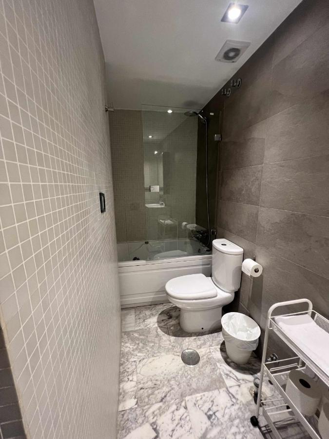 Atico San Bernardo Terraza Y Parking Incluido Seville